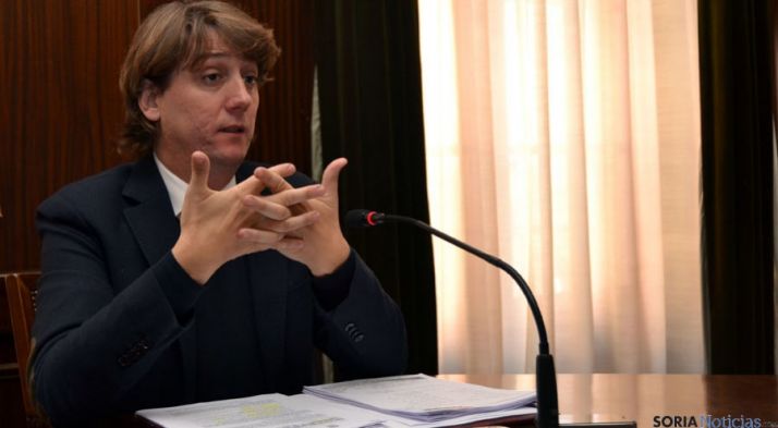 Carlos Martínez Mínguez, en una rueda de prensa municipal. / SN