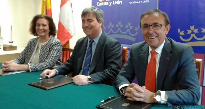 García Cirac (izda.), Cardenal e Hidalgo este lunes en Ucero. / SN