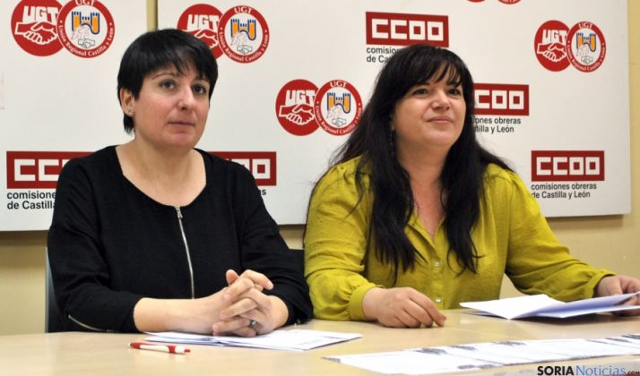 Ana Romero, de CCOO (izda.) y Azucena Pérez, de UGT. / SN