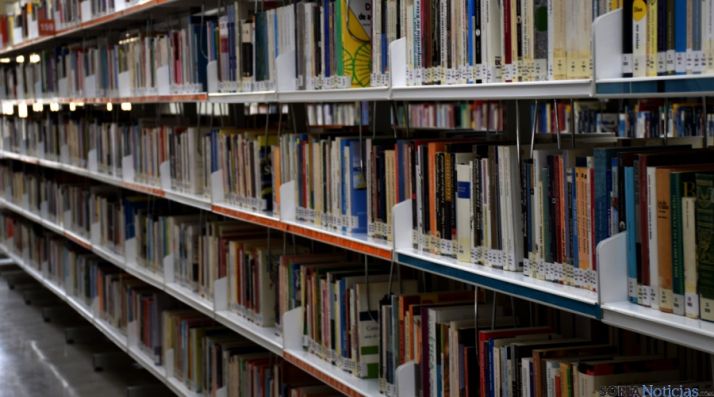 La biblioteca pública. / Jta.