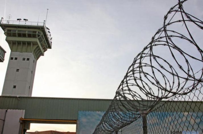 Medio centenar de trabajadores lesionados por agresiones en las prisiones de Castilla y León