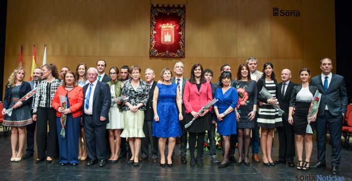 Foto de familia de los que serán jurados de San Juan para 2016. / ANA ISLA