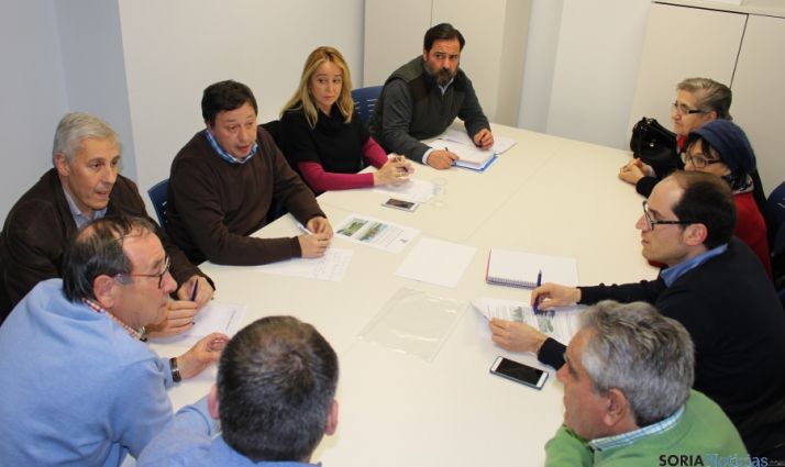 Encuentro con la asociación vecinal de Los Pajaritos