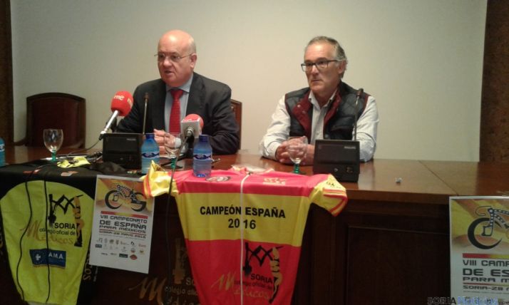 José Ramón Huerta y Alfredo Cordóva, en la presentación del campeonato.
