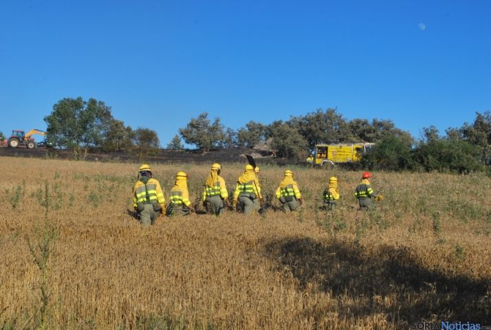 Grupo de personal anti-incendios en un siniestro en Golmayo./SN