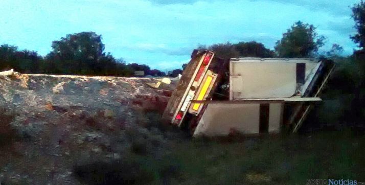 El camión siniestrado. /SN