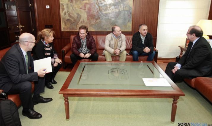 Encuentro entre Herrera y los responsables de UGT. / Jta.