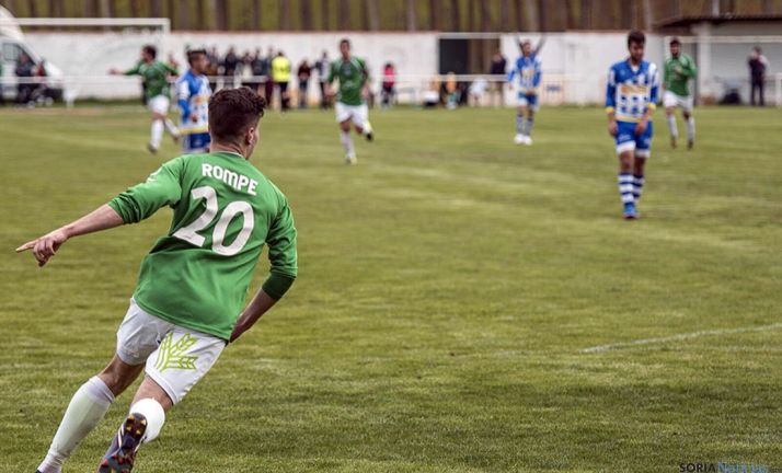 Un encuentro del primer equipo./CDS