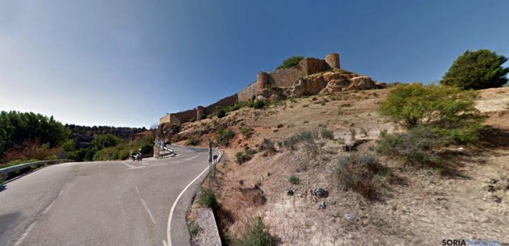 Imagen del acceso a la localidad./ GM