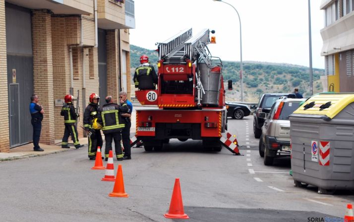 Los bomberos en la intervención./SN 