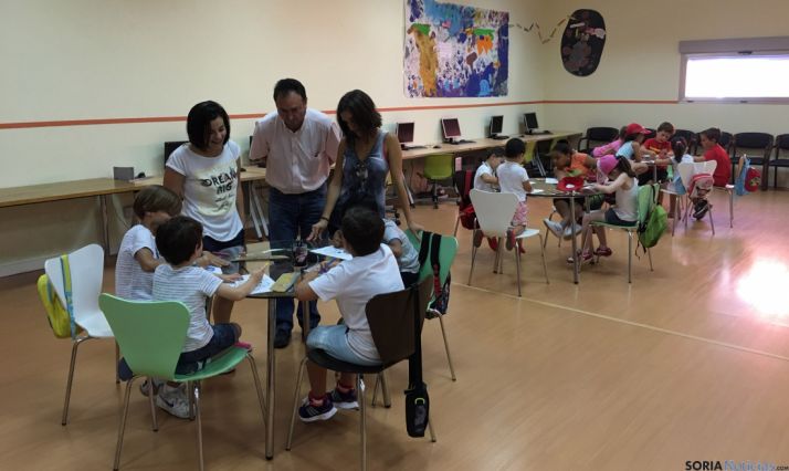 Niños en el Crecemos de verano en El Burgo.