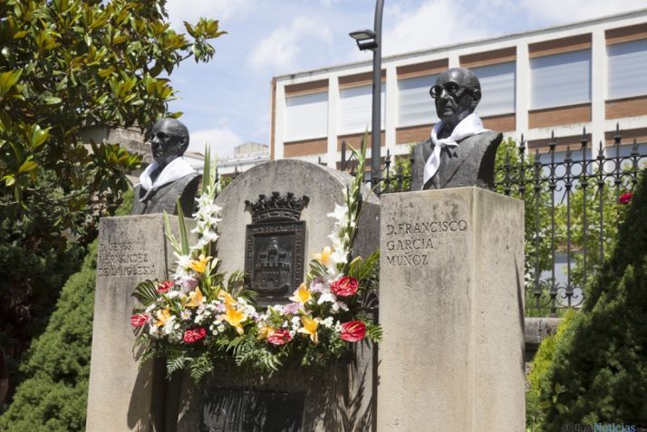Homenaje a los padres de las Sanjuaneras