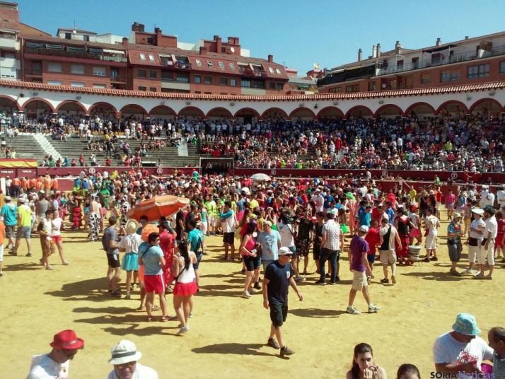 Fiesta y buen humor en el Viernes de Toros. /SN