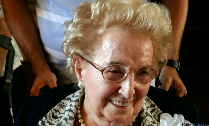 La centenaria, en el homenaje./Dip.