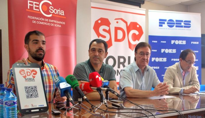 Esteras (izda.), Muñoz, Gil y López este jueves. / SN