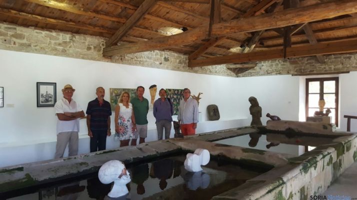 Inauguración de la muestra artístico en el lavadero de San Andrés