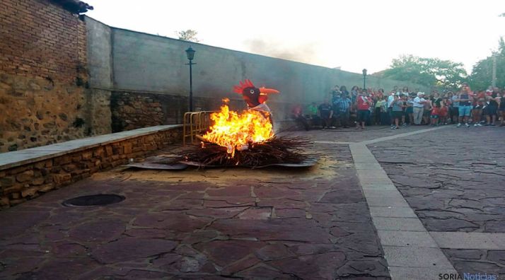 Quema del Gallo Roque, en Ágreda (Soria).