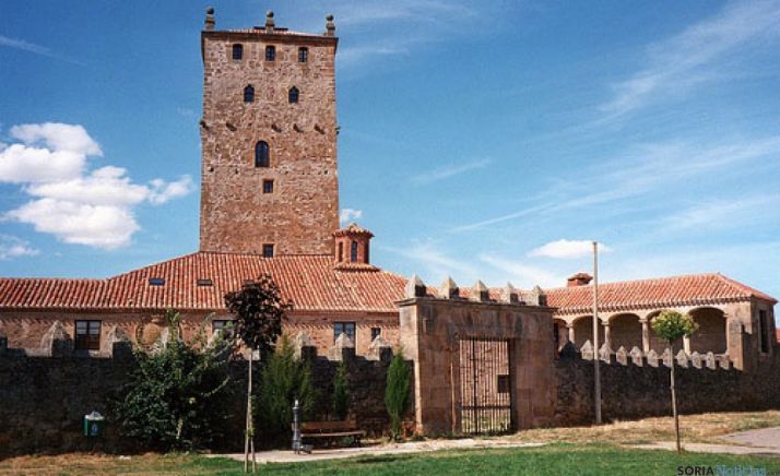 Torre y palacio de Aldealseñor.