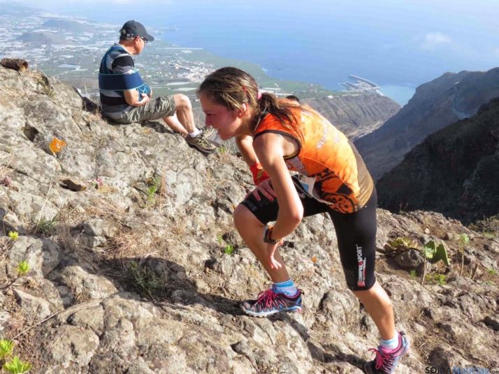 Azara García de los Salmones Marcano durante un ascenso.