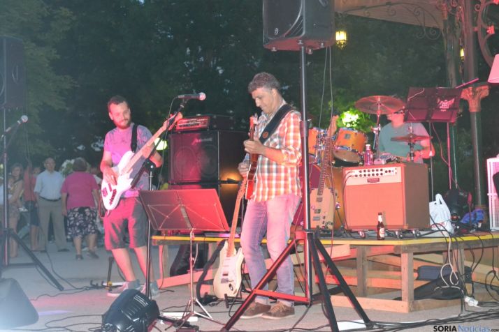 Blues Deluxe durante el concierto. /SN