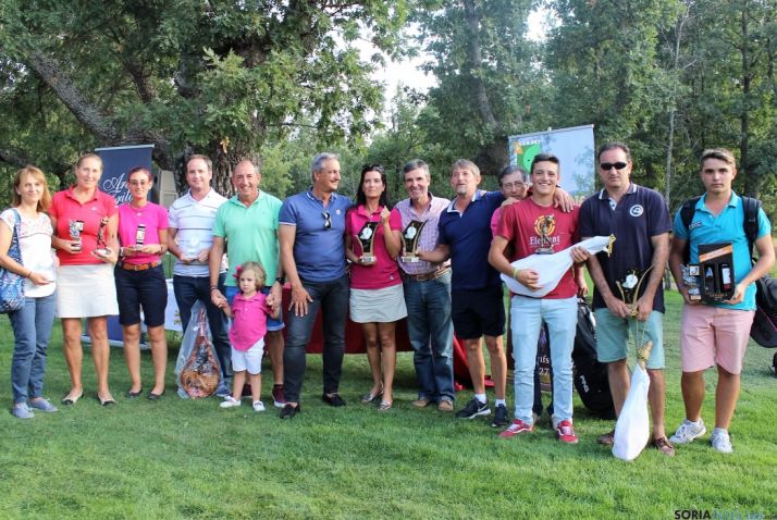 Ganadores del trofeo.