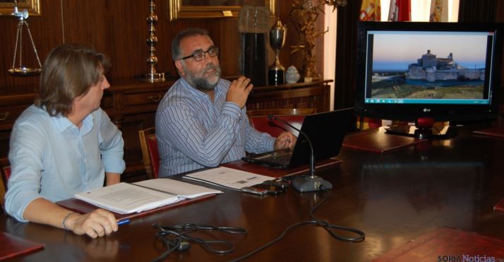 Martínez (izda.) y Cobos, este viernes presentando el proyecto. / SN