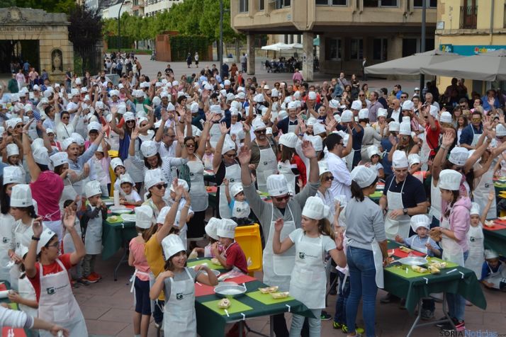 Cocina en famillia con el Top Chef Javier García./ SN