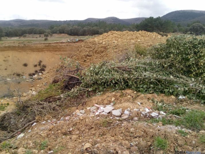 Residuos echados en el vertedero. /ASDEN