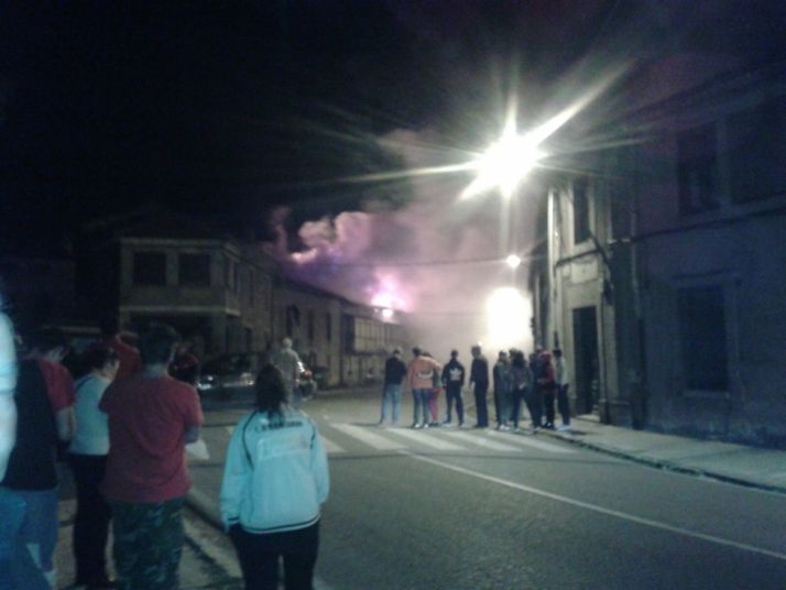 Incendio en Quintanar de la Sierra