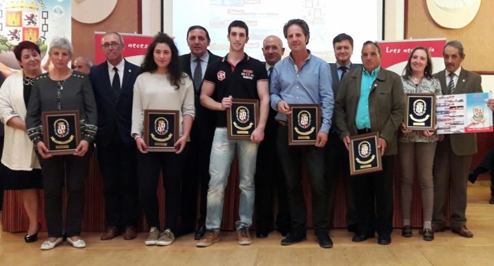 José Luis Molina, primero a la derecha./HDS