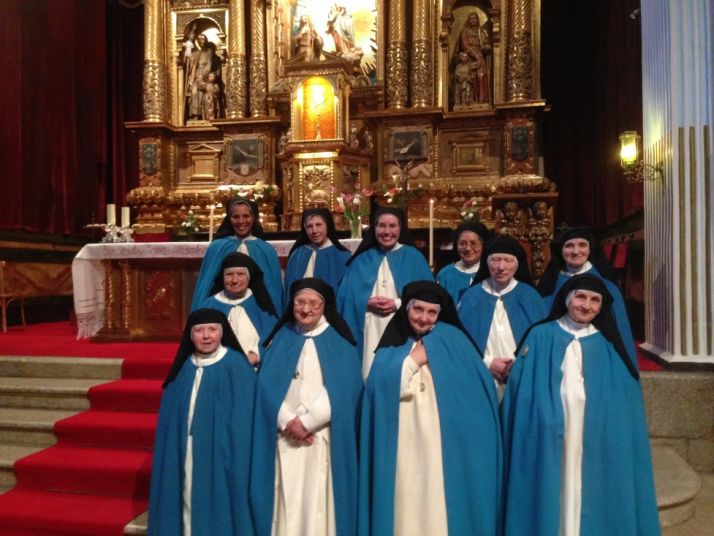 Sor Vianney está en la fila superior a la izquierda.