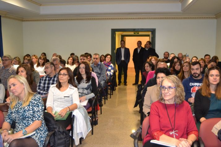 CSIF forma a 100 docentes para optar a una de las 1.200 plazas de Educación Exterior