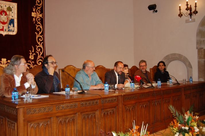 Responsables de Diputación con el jurado. /Dip.