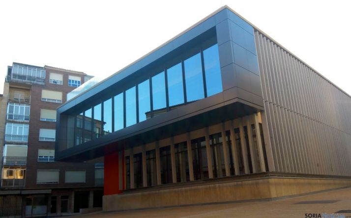 Imagen del edificio del mercado de abastos. / SN