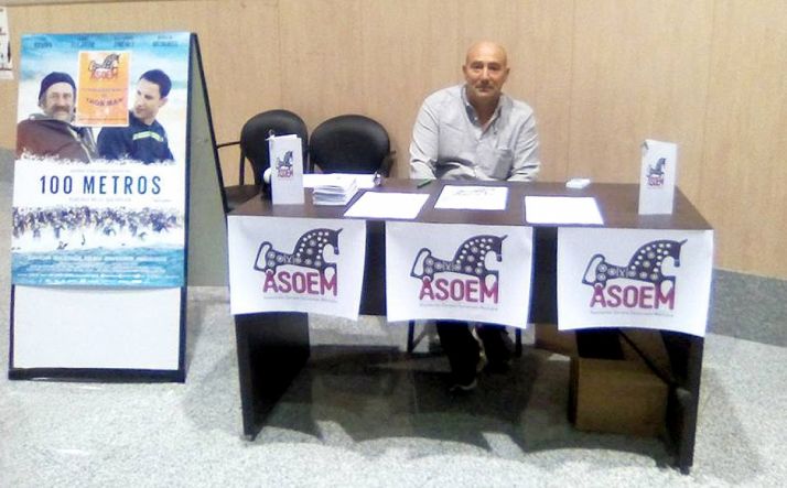 Mesa informativa de ASOEM.