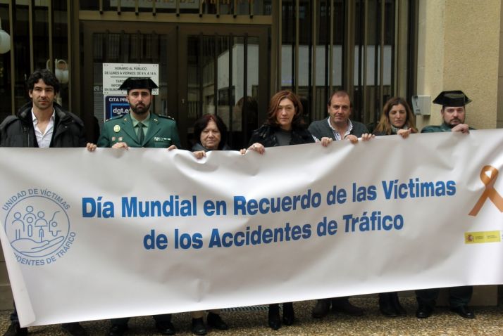 Concentración este lunes en la Jefatura de Tráfico./Subdeleg.