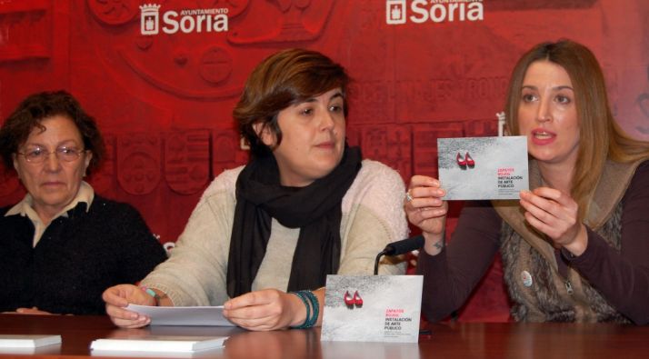 De la Viña (izda.), Andrés y García en la presentación de la jornada. / Ayto.