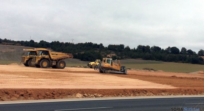 Obras en la la A-11 de El Burgo a San Esteban. /SN