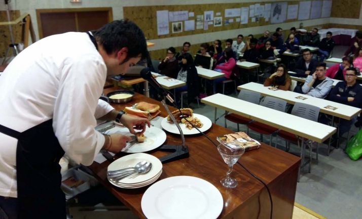 Benito, con alumnos vallisoletanos./TS