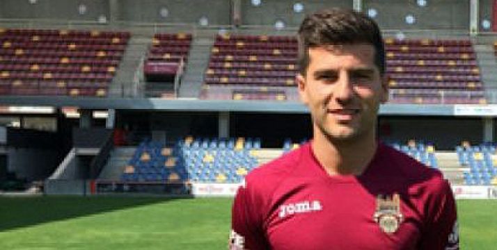 Bonilla con la elástica del Pontevedra CF.