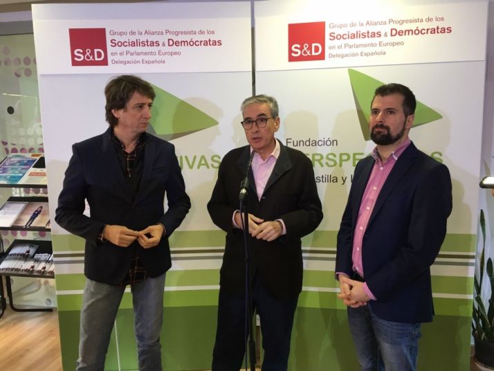 Carlos Martínez, Ramón Jaúregui y Luis Tudanca.