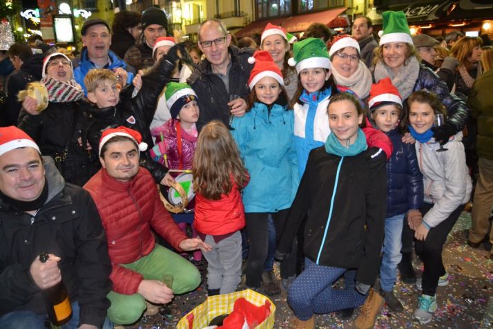 Champanada en Herradores para celebrar el nuevo año. /SN