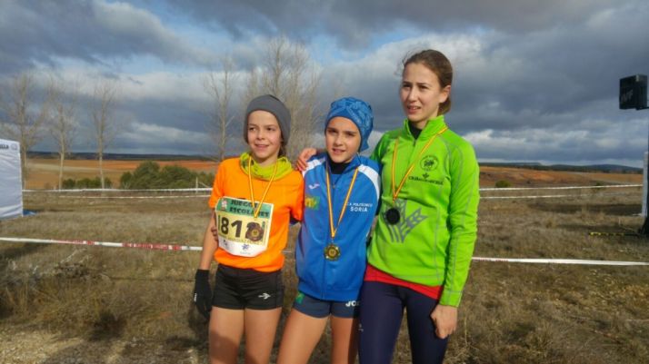 Juegos populares de campo a través en Los LLamosos.