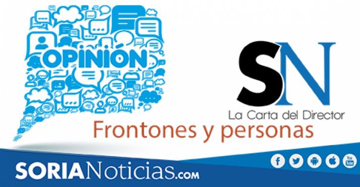 Frontones y personas