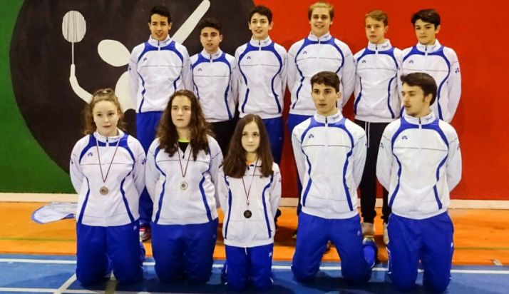 Los jóvenes jugadores del club soriano.