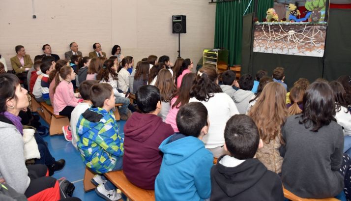 Imagen del CEIP Doce Linajes en la presentación del nuevo programa de educación ambiental./Jta.
