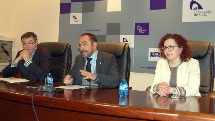 Moreno (izda.), Rey y Martínez este lunes. /Dip.