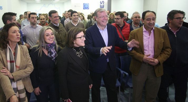 Silván, en el centro, entre Angulo y López. /SN