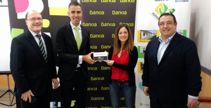 Representantes de ambas entidades en el reconocimiento.