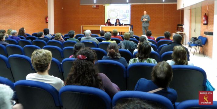 Charla en el CEA Doña Jimena de San Esteban.
